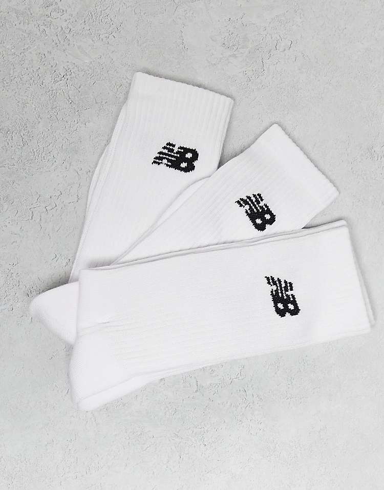 https://images.asos-media.com/products/new-balance-confezione-da-3-paia-di-calzini-bianchi-con-logo/204404294-2?$n_750w$&wid=750&fit=constrain