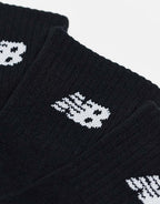 https://images.asos-media.com/products/new-balance-confezione-da-3-paia-di-calzini-neri-con-logo/204404306-2?$n_750w$&wid=750&fit=constrain