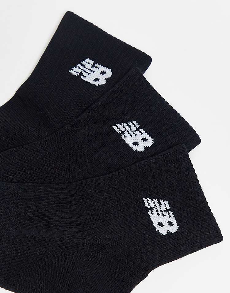 https://images.asos-media.com/products/new-balance-confezione-da-3-paia-di-calzini-neri-con-logo/204404306-4?$n_750w$&wid=750&fit=constrain