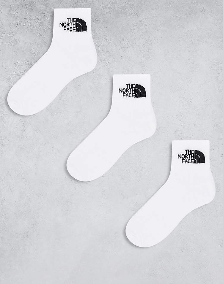 https://images.asos-media.com/products/the-north-face-simple-dome-confezione-da-3-paia-di-calzini-bianchi-con-logo/205823422-1-white?$n_750w$&wid=750&fit=constrain