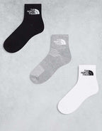 https://images.asos-media.com/products/the-north-face-simple-dome-confezione-da-3-paia-di-calzini-bianchi-grigi-e-neri-con-logo/205823583-1-grey?$n_750w$&wid=750&fit=constrain