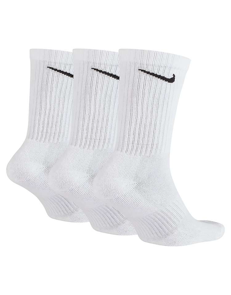 https://images.asos-media.com/products/nike-training-everyday-confezione-da-3-paia-di-calzini-imbottiti-bianchi/205999751-3?$n_750w$&wid=750&fit=constrain