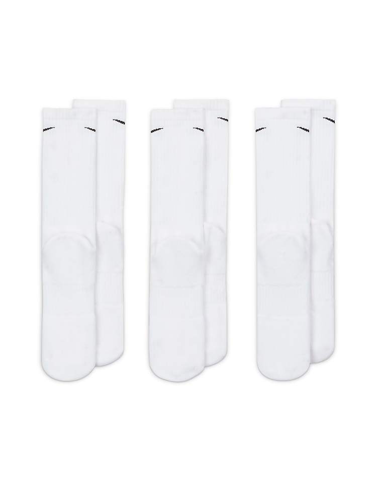 https://images.asos-media.com/products/nike-training-everyday-confezione-da-3-paia-di-calzini-imbottiti-bianchi/205999751-4?$n_750w$&wid=750&fit=constrain