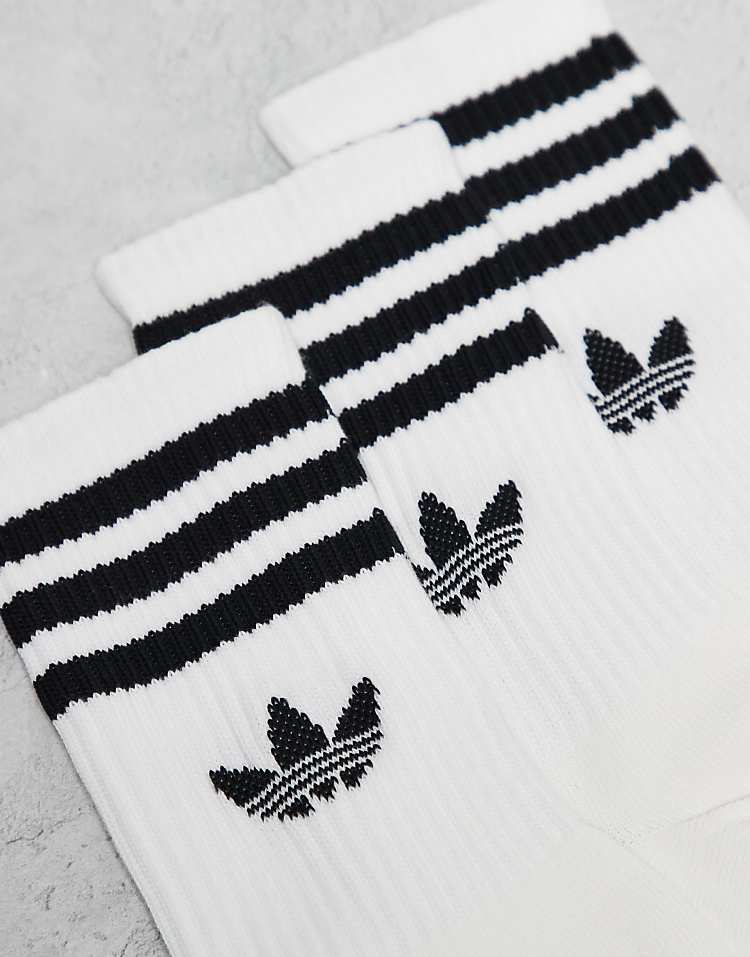 https://images.asos-media.com/products/adidas-originals-adicolor-trefoil-confezione-da-3-paia-di-calzini-bianchi/207980095-2?$n_750w$&wid=750&fit=constrain
