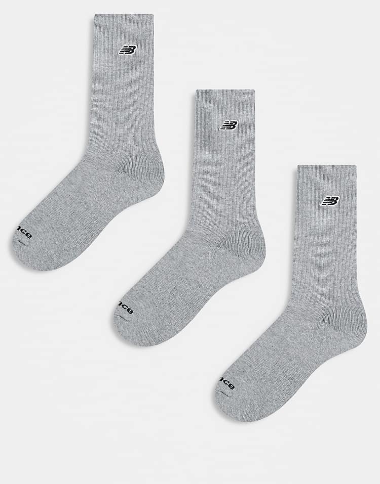 https://images.asos-media.com/products/new-balance-confezione-da-3-paia-di-calzini-grigi-con-toppa-nera-con-logo/209507640-1-lightgrey?$n_750w$&wid=750&fit=constrain