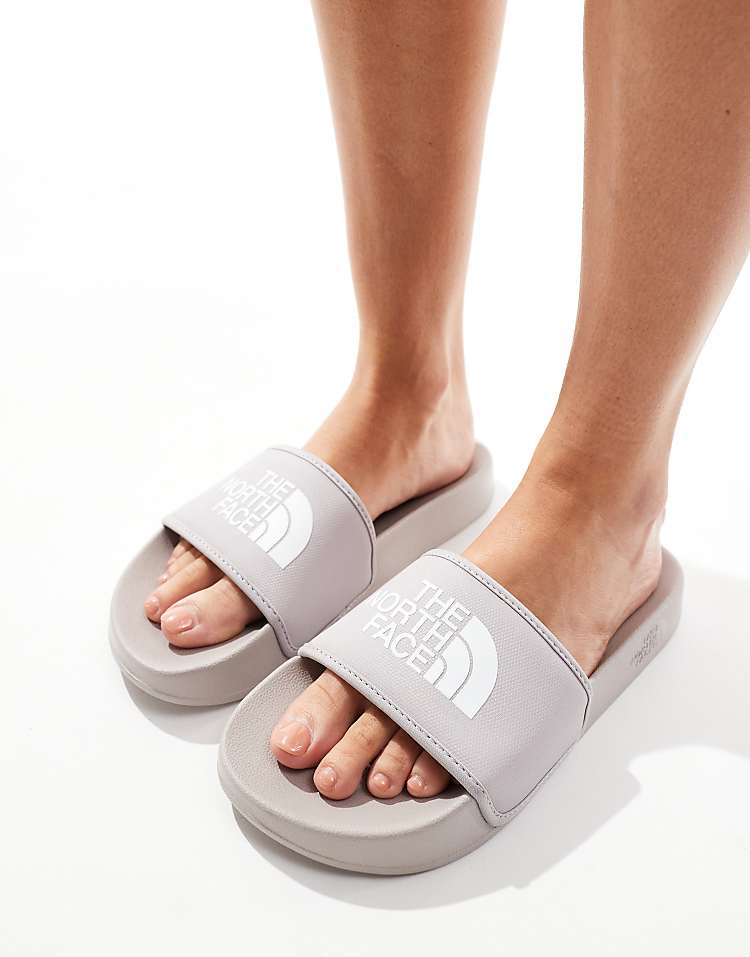 https://images.asos-media.com/products/the-north-face-base-camp-iii-slider-grigie/210179412-1-grey?$n_750w$&wid=750&fit=constrain