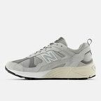 New Balance 878